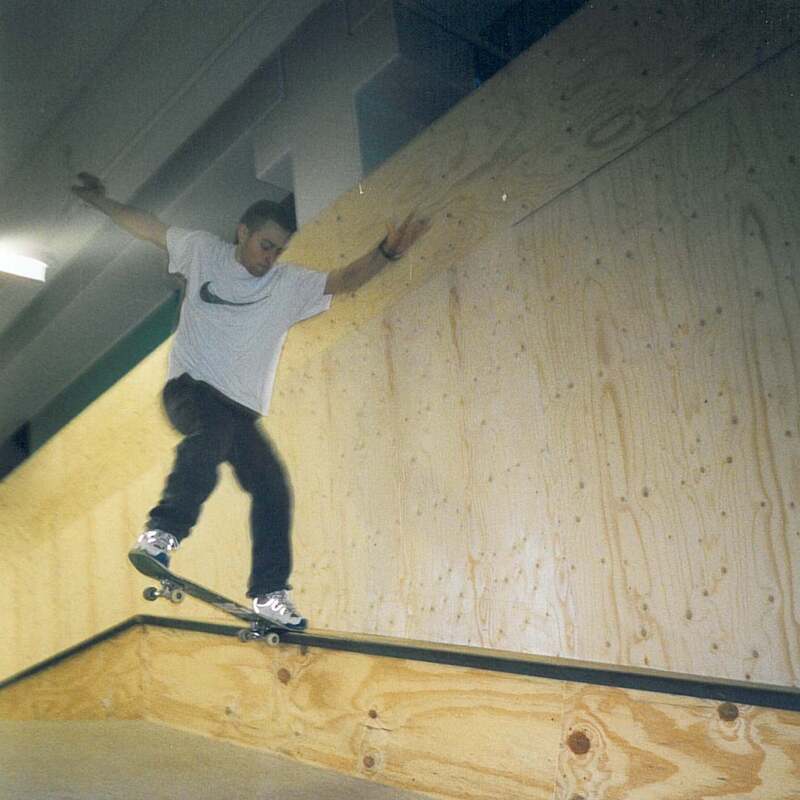 Timo
Noseslide
Halle Hennef
ca 2002
 
 
